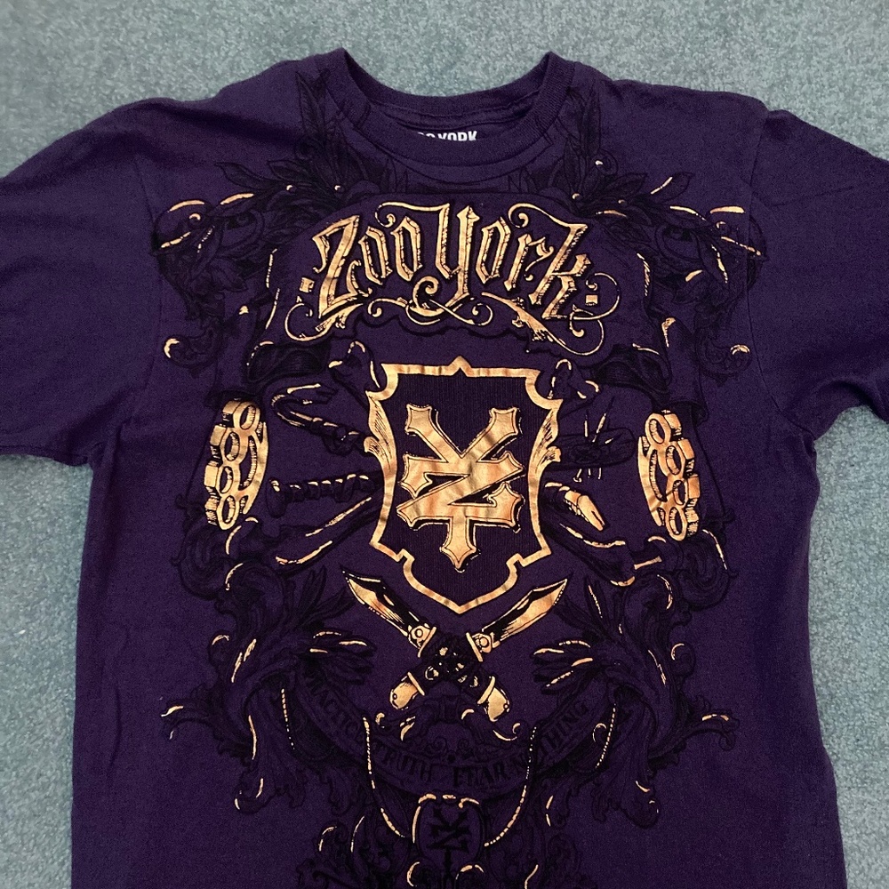 Zoo York Purple T-Shirt Medium *measures 29 inches across
